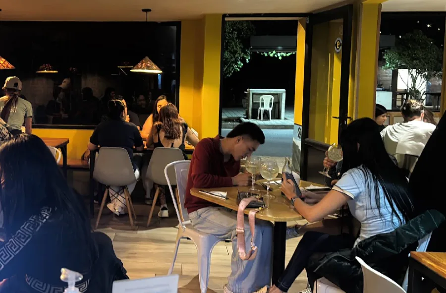 Handai Asian restaurant interior, Guatapé